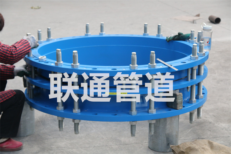 法兰草莓视频黄污器安装方向