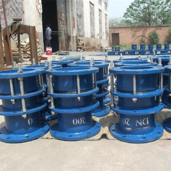 法兰草莓视频黄污器是什么材质